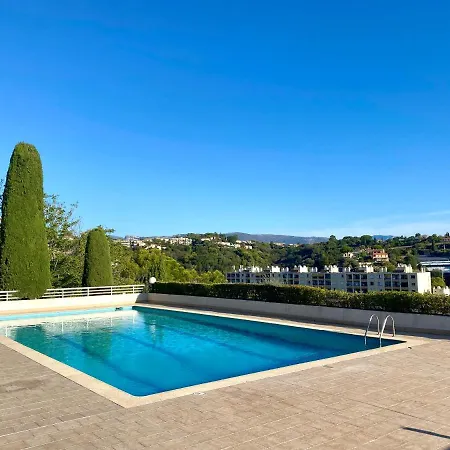 Daire Cosy 2 Pieces, Jardin Privatif Et Piscine Fabron