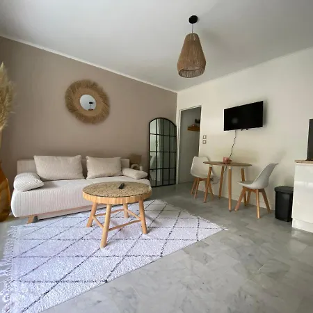 아파트 Cosy 2 Pieces, Jardin Privatif Et Piscine Fabron *